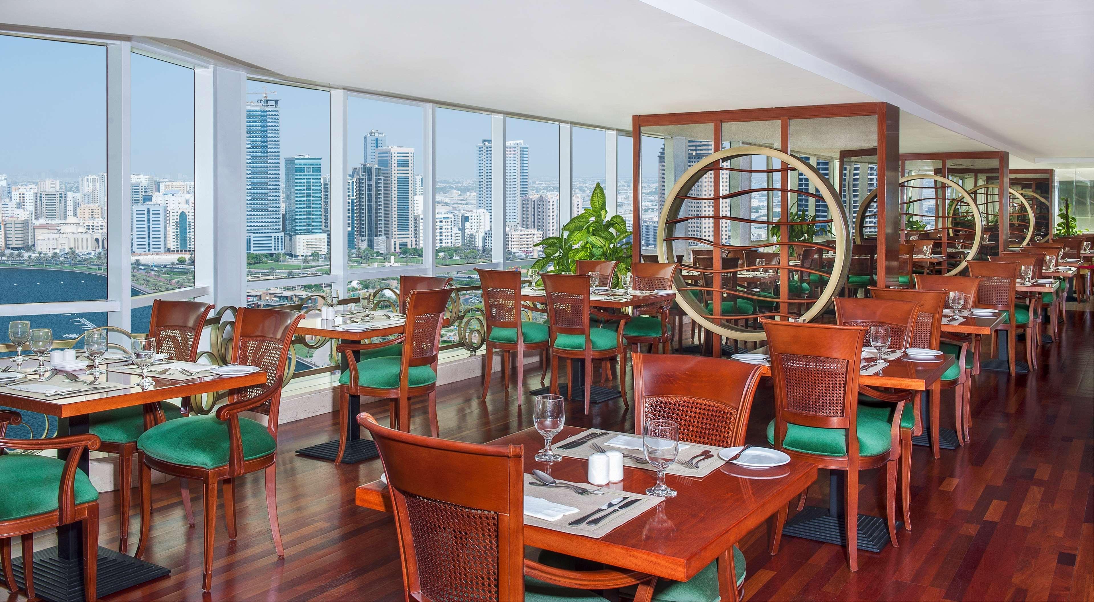 Golden Tulip Sharjah Aparthotel Exterior photo