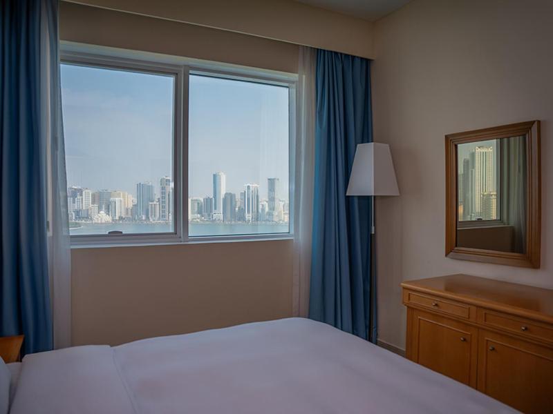 Golden Tulip Sharjah Aparthotel Exterior photo